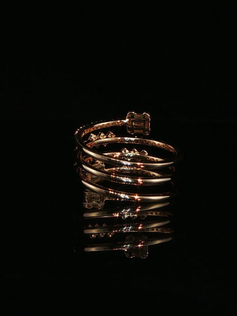 14K Yellow Gold Spiral Coil Baguette & Pavé Diamond Ring | Lab grown diamonds